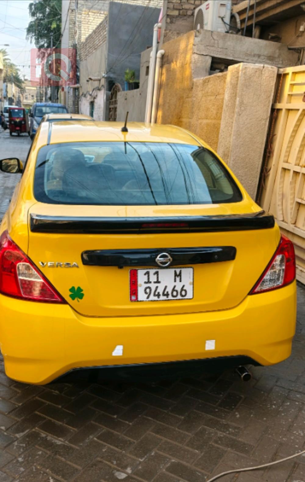 نيسان فيرسا